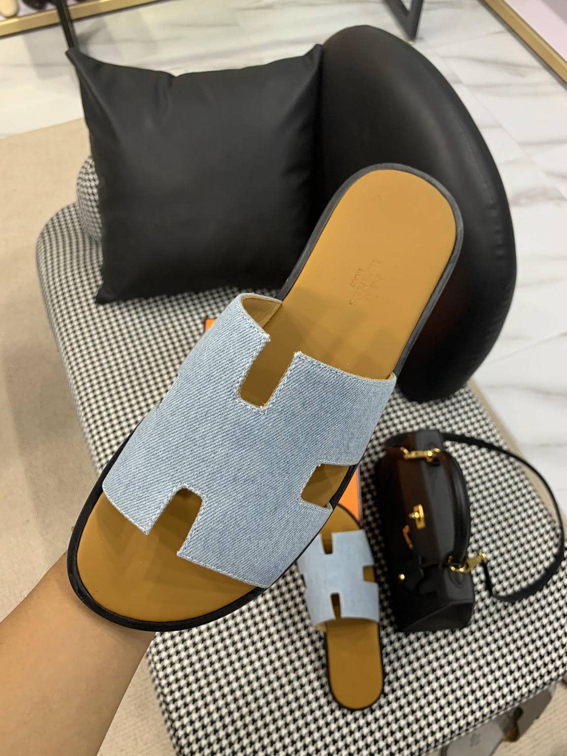 Hermes Man Slippers-31
